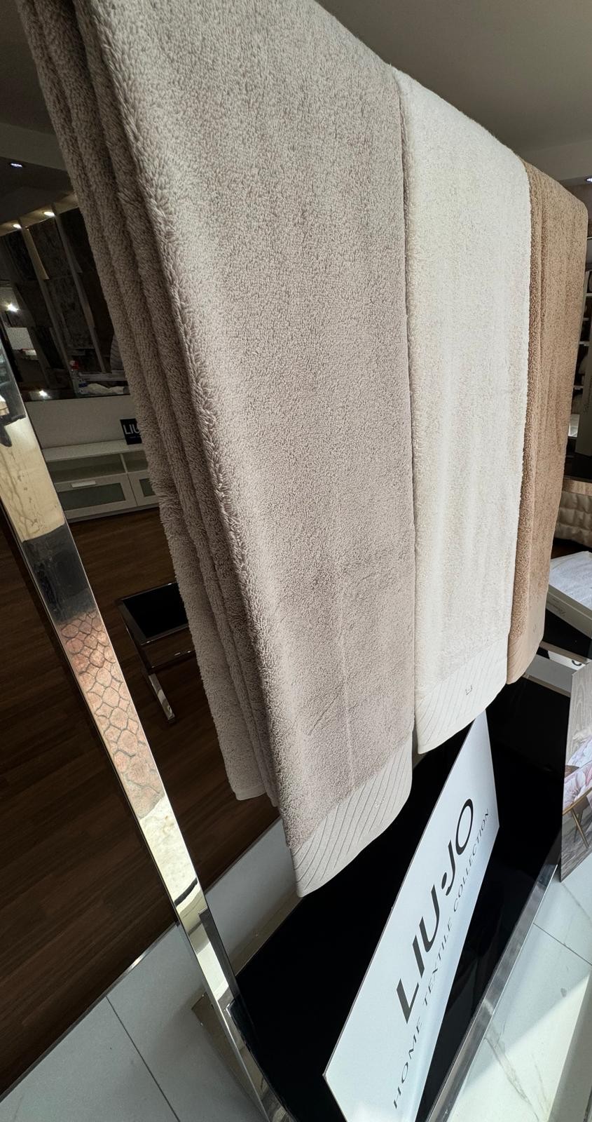 Shop Secondary Image